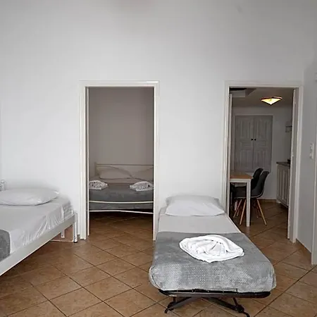 Madres Apartment