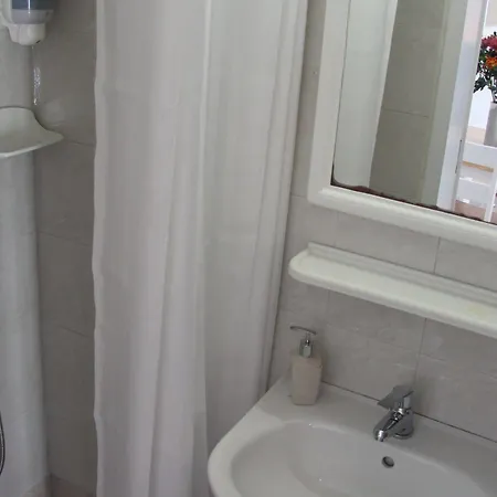 Апартаменты Madres